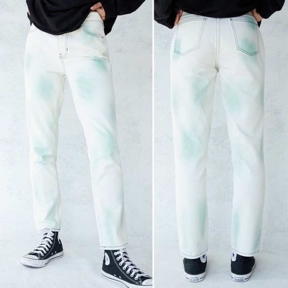 NWT PacSun Eco White & Green Mom Jeans Relaxed Fit Tapered Denim Size 29 | 8 NEW
